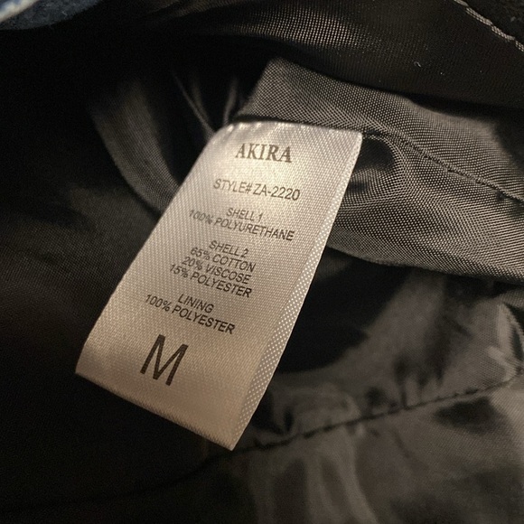 AKIRA NWOT M & L 2-in-1 faux black leather and denim moto riding on trend jacket - Picture 9 of 9